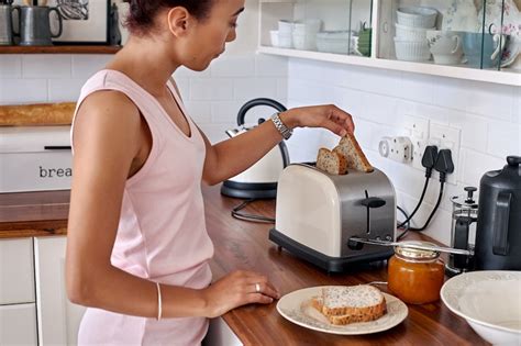 The 4 Fastest Toasters On Amazon