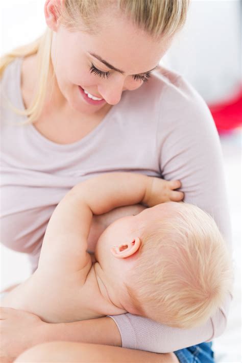 8 Steps to Prepare for Breastfeeding a Newborn - Just Simply Mom