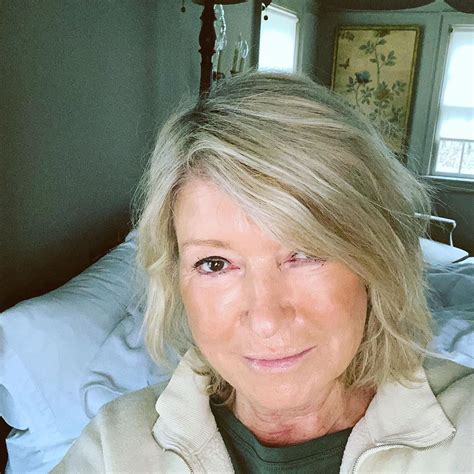 Martha Stewart Says She's Missing Her Glam Squad in Makeup-Free Photo