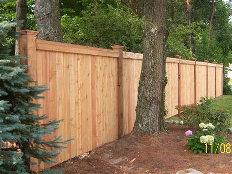 30+ Wood Privacy Fence Designs – HomeDecorish