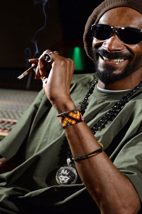 Snoop Lion 640 x 960 iPhone 4 Wallpaper