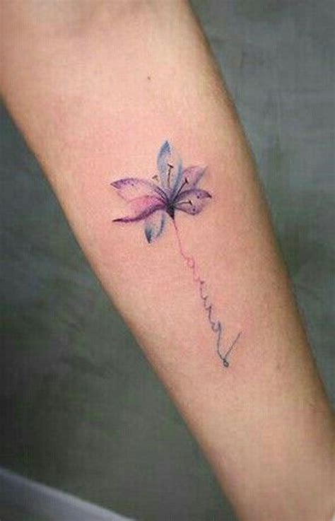 Trending Watercolor Lily Blue Purple Forearm Tattoo Ideas for Women - Ideas de tatuaje de ...