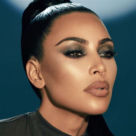 Kim Kardashian on Instagram: "I’m using the @kkwbeauty Winnie palette ...