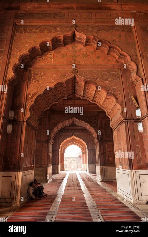 Interior arches and prayer area inside the Jama Masjid mosque in Delhi ...