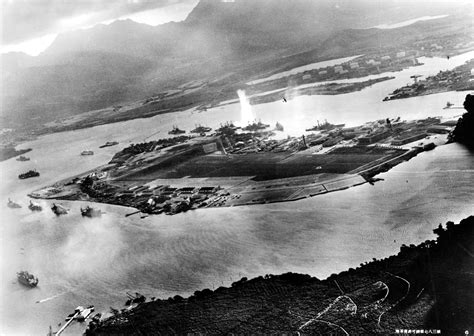 Fil:Attack on Pearl Harbor Japanese planes view.jpg – Wikipedia