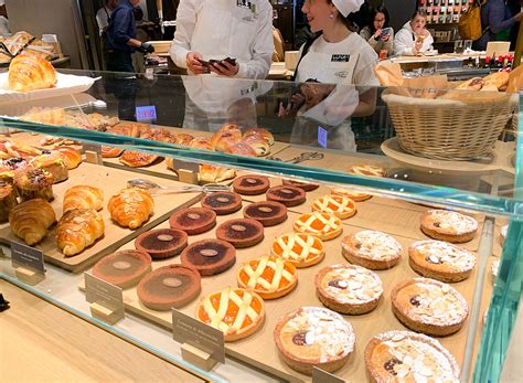 Starbucks Roastery Chicago: What It's Like Inside the Biggest Starbucks