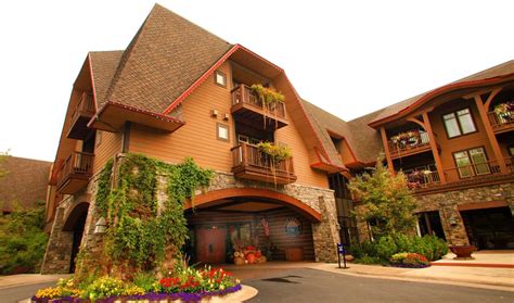 The Lodge at Whitefish Lake - Montana Honeymoon Destination