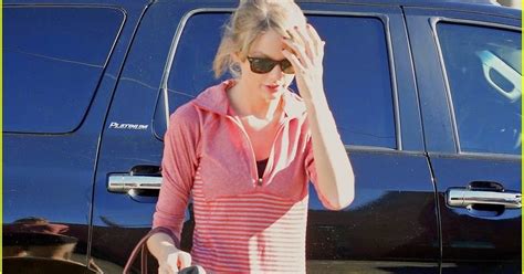 Celeb Diary: Taylor Swift in Los Angeles