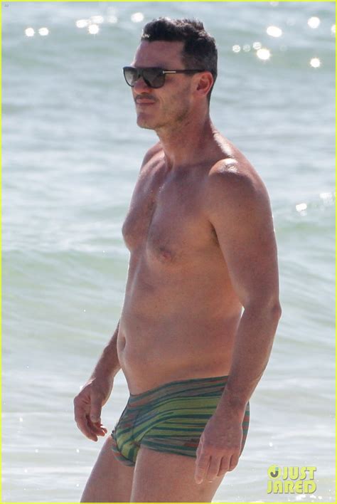 Photo: luke evans victor turpin mexico vacation 56 | Photo 4199141 ...