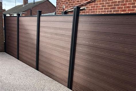 Alternating composite fencing boards - a bold new design approach ...