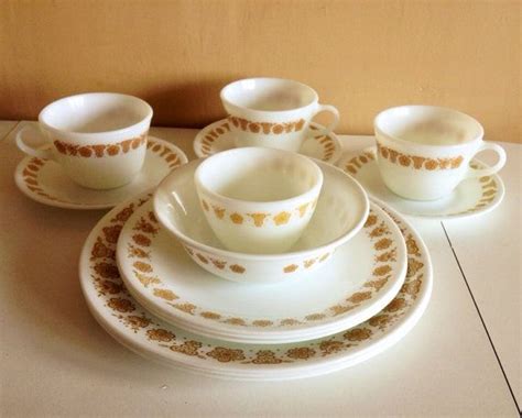 Vintage Pyrex Dinnerware Set Golden by MillCreekCollective on Etsy, $36 ...