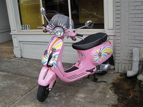 Pin by Nicole Bangert on All things Pink | Vespa, Vespa scooters, Pink ...