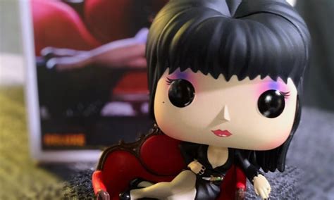 Deluxe Elvira Funko POP! Toy Coming to Hot Topic This Halloween Season - Bloody Disgusting