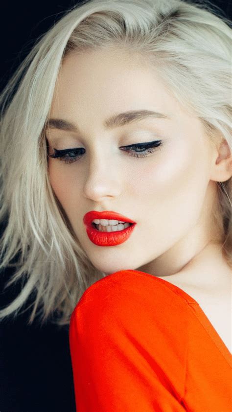 Je veux un beau blond polaire : comment faire ? | Red lipstick makeup ...