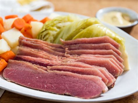 How To Cook Corned Beef Brisket In The Oven : 3 Ways To Cook Corned ...