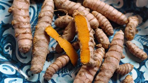 Want to Take Turmeric for Arthritis Pain? Here's What to Know