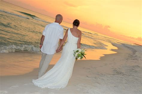 Destin, Florida destination beach wedding | Sunset wedding, Beach destination wedding, Bridal beauty