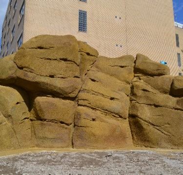 Huge climbing boulder installed at Pound’s Park – Heart of the city Sheffield