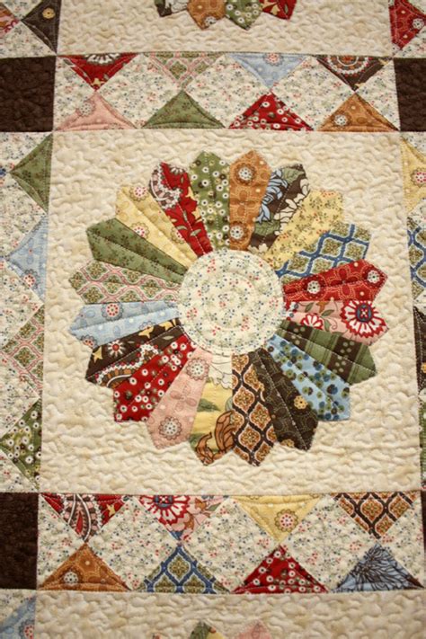 Quilt Today: Dresden Plate - Quilt Tutorial