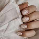 19 Natural Winter Nail Ideas for 2023-2024 - thepinkgoose.com
