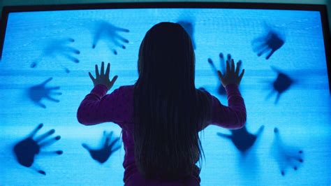 Download Movie Poltergeist (2015) HD Wallpaper