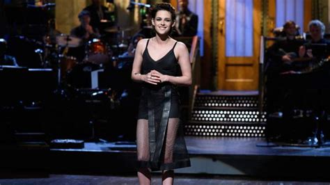 Kristen Stewart’s SNL Opening Monologue Made Twitter’s Weekend – SheKnows