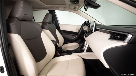 Toyota Corolla Cross | 2022MY | Interior, Front Seats