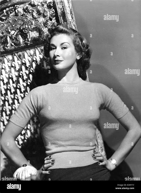 DINAH SHERIDAN actress Stock Photo - Alamy