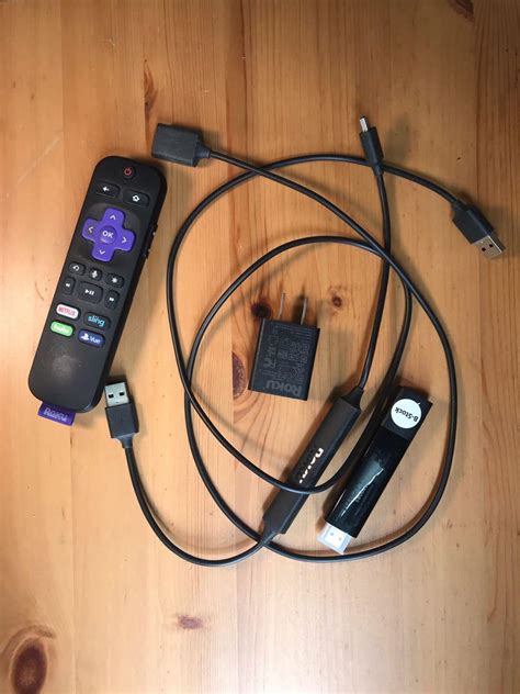 Roku Stick (Model 3810X), TV & Home Appliances, TV & Entertainment, TV ...