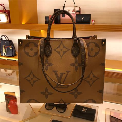 Louis Vuitton On The Go Tote Medium | Paul Smith