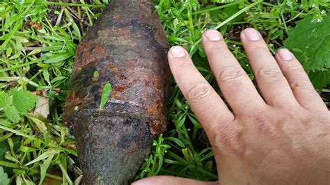 Unexploded WWII bomb discovered near Singleton Lake in Ashford