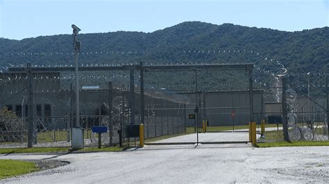 COVID-19 outbreak at Avery-Mitchell Correctional Institution | WLOS