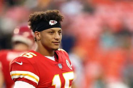 Patrick Mahomes - Desktop Wallpapers, Phone Wallpaper, PFP, Gifs, and More!