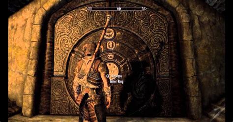 Skyrim Bleak Falls Door : Skyrim golden claw quest door puzzle solution and walkthrough for the ...