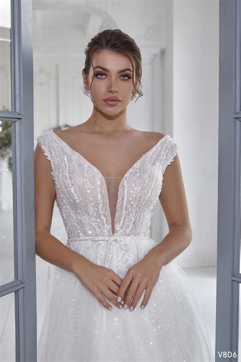 Wedding Dress Vissaria V806 – Wedboom.EU – online store