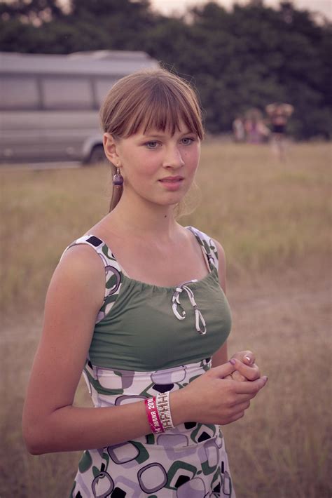Cute girl | Taken at 'Trypilske kolo 2010: Fire' - Ukrainian… | Flickr
