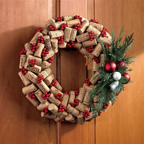 Holiday Wine Cork Wreath | The Green Head