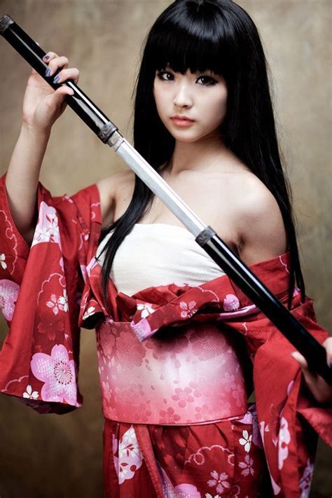Pin by Spacedog Mack on Mulheres Japonesas | Female samurai, Katana girl, Ninja girl