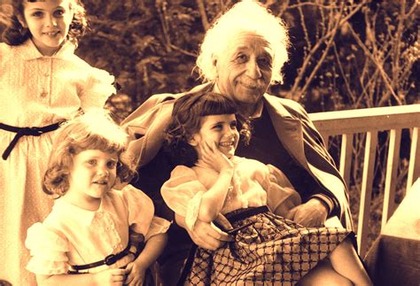 Albert Einstein Grandchildren