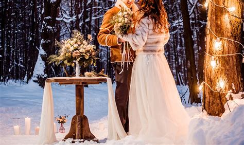 Ideas for a Winter Wonderland Wedding | Outdoor Ceremonies