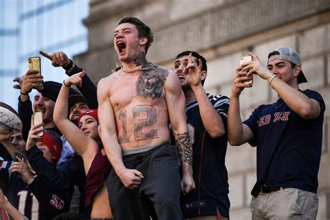 PHOTOS: Patriots Super Bowl victory parade - WTOP News