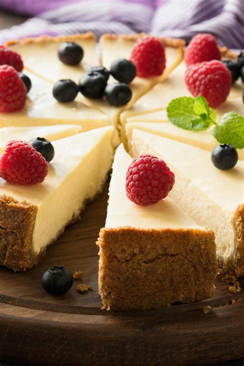 Best Cheesecake Filling (For Baked and No-Bake Cheesecake) - IzzyCooking