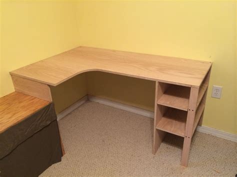 Built in corner desk DIY | Diy corner desk, Diy desk plans, Diy desk