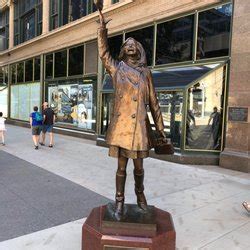 MTM MARY TYLER MOORE STATUE - 30 Photos & 18 Reviews - 701-799 Nicollet ...