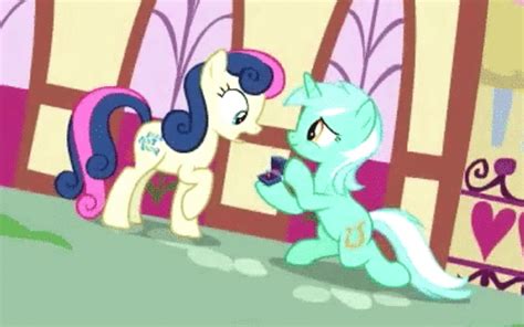 Lyra and Bon-Bon proposing to each other | My Little Pony: Friendship is Magic | Mi pequeño pony ...