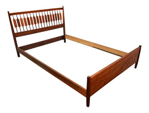 Mid-Century Modern Drexel Declaration Full Sized Bed on Chairish.com Drexel, Bedding Shop ...