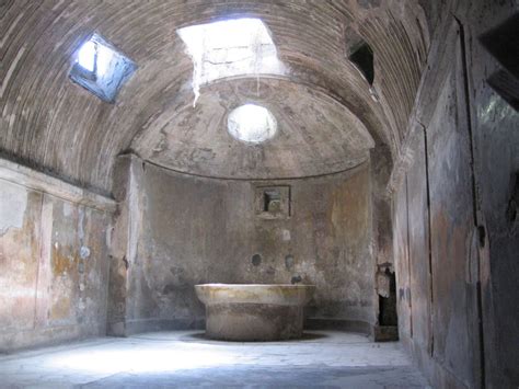 Caldarium, Stabian Bath (2) | Arquitectura romana, Arquitectura, Bóveda de cañón