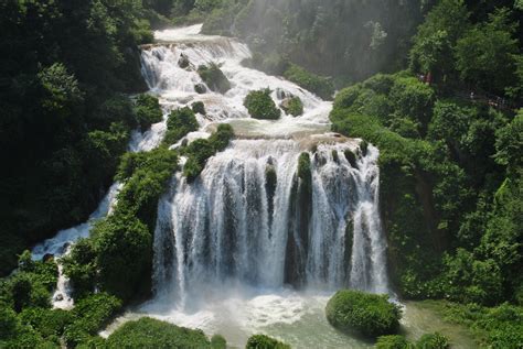 Cascata delle Marmore - Terni - Italia | Cascate d'acqua, Umbria, Luoghi