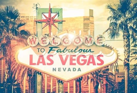 Viva Las Vegas: Travel and Packing Guide - Her Packing List