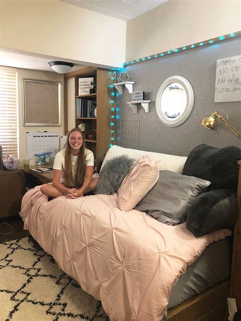 Dorm Room 101: Tips for Incoming Freshmen | The Buzz Magazines